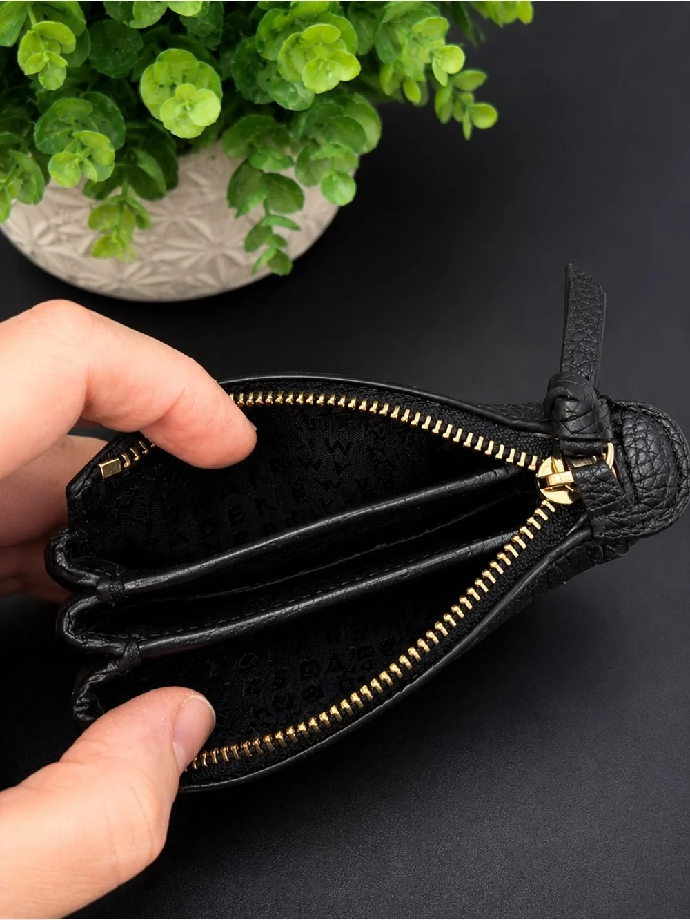 Kate Spade New York Black Pebbled Leather Zip Card Coin Wallet